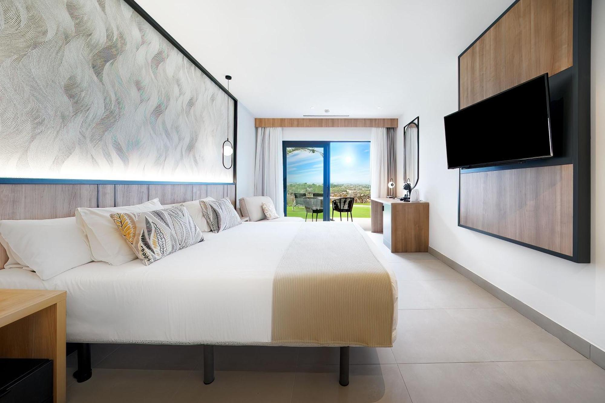 Double Room with Terrace and Golf View,1539636298:JPEG