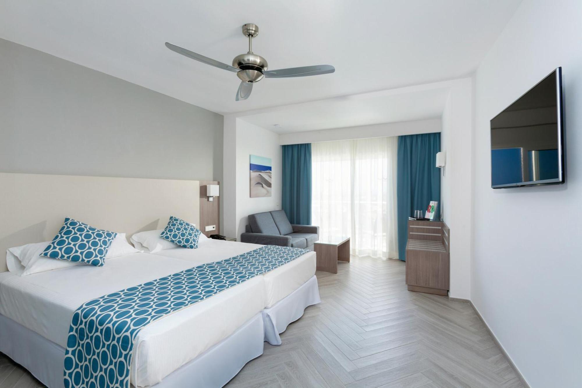 Double Room,1740687833:JPEG